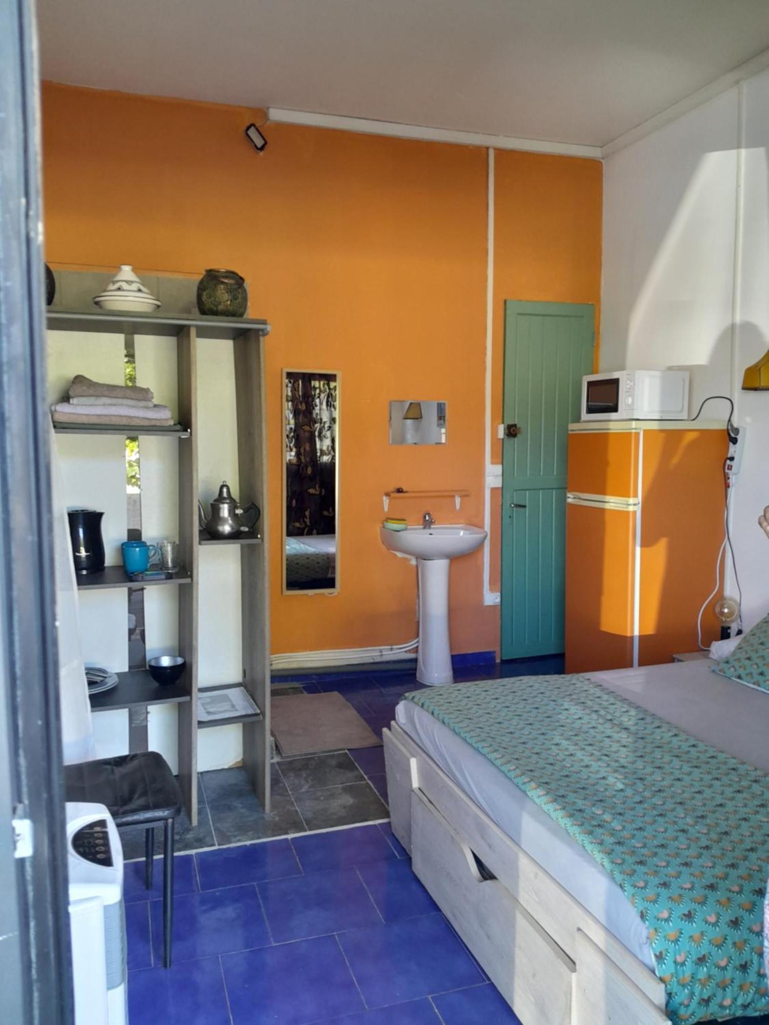 Le Tulear - Aux 4 Coins Du Monde Hotel Saint Pierre Luaran gambar